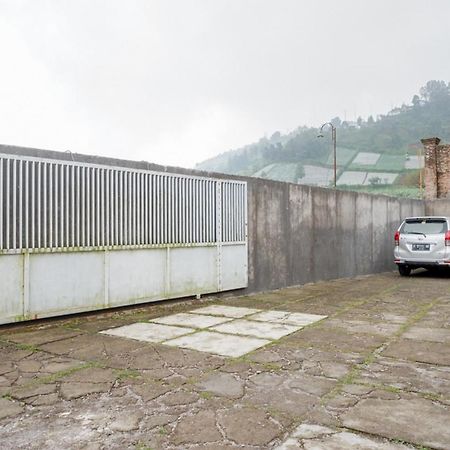 Reddoorz Near Candi Cetho Karanganyar Karanganyar  Екстер'єр фото